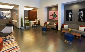 キンジー ホテル